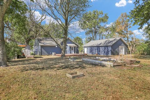 Tiny photo for 911 N CO RD 590 E Road, Tuscola, IL 61953 (MLS # 12429958)