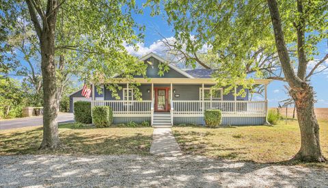 Photo of 911 N CO RD 590 E Road, Tuscola, IL 61953 (MLS # 12429958)