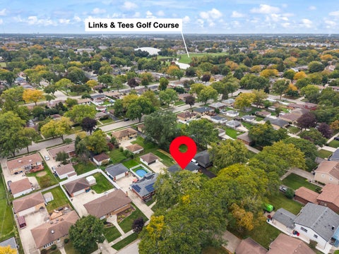 Tiny photo for 667 W Saint Aubin Drive, Addison, IL 60101 (MLS # 12779711)