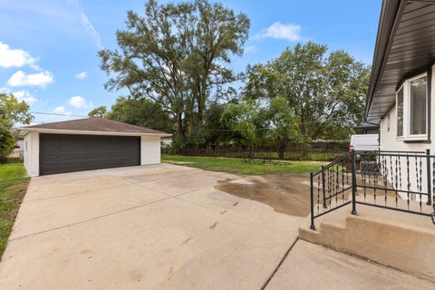 Tiny photo for 667 W Saint Aubin Drive, Addison, IL 60101 (MLS # 12779711)