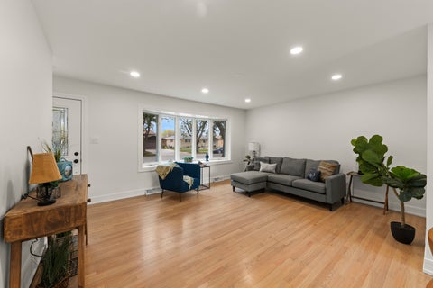 Tiny photo for 667 W Saint Aubin Drive, Addison, IL 60101 (MLS # 12779711)