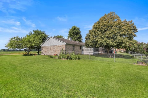 Tiny photo for 608 E Oaks Road, Urbana, IL 61802 (MLS # 12646733)