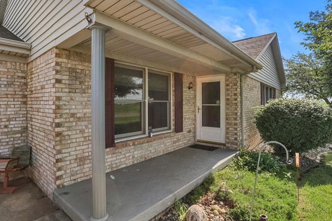 Tiny photo for 608 E Oaks Road, Urbana, IL 61802 (MLS # 12646733)