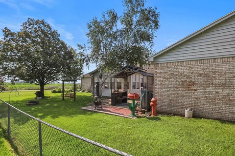 Tiny photo for 608 E Oaks Road, Urbana, IL 61802 (MLS # 12646733)