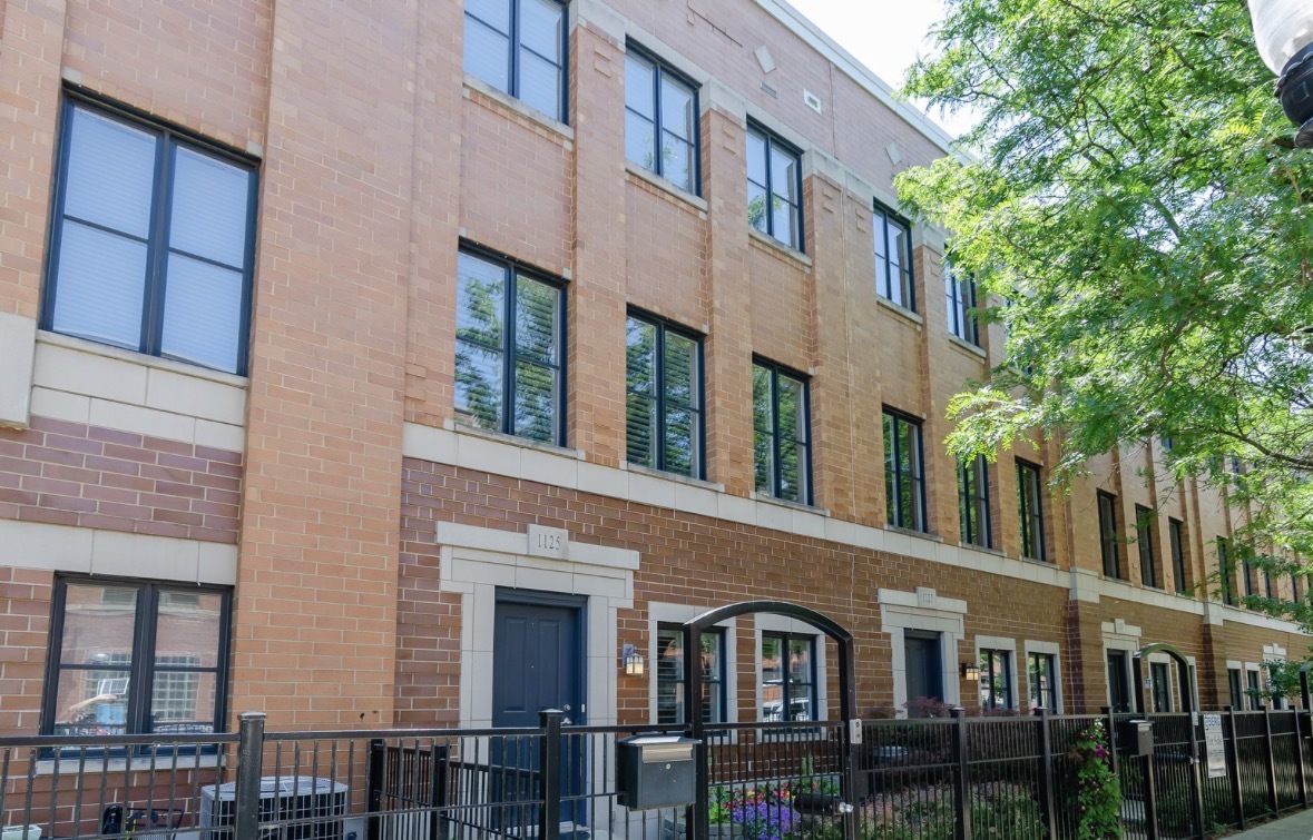 1125 W Monroe Street