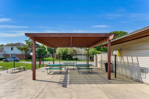 Tiny photo for 1374 Williamsburg Drive #B1, Schaumburg, IL 60193 (MLS # 12753198)