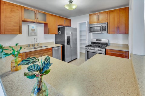 Tiny photo for 1374 Williamsburg Drive #B1, Schaumburg, IL 60193 (MLS # 12753198)