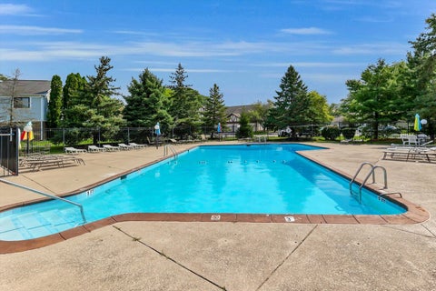 Tiny photo for 1374 Williamsburg Drive #B1, Schaumburg, IL 60193 (MLS # 12753198)
