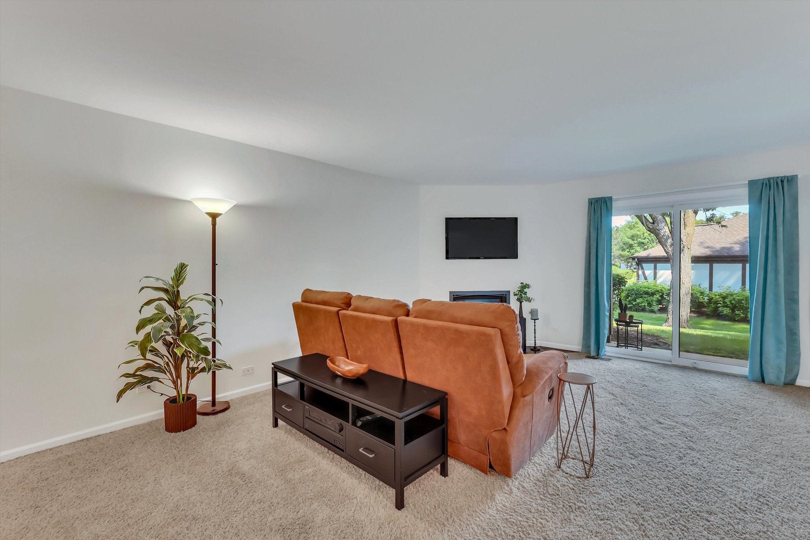 1374 Williamsburg Drive B1