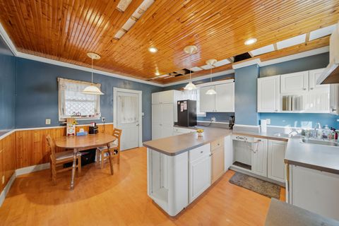 Tiny photo for 1507 W 9th Street, Dixon, IL 61021 (MLS # 12560216)