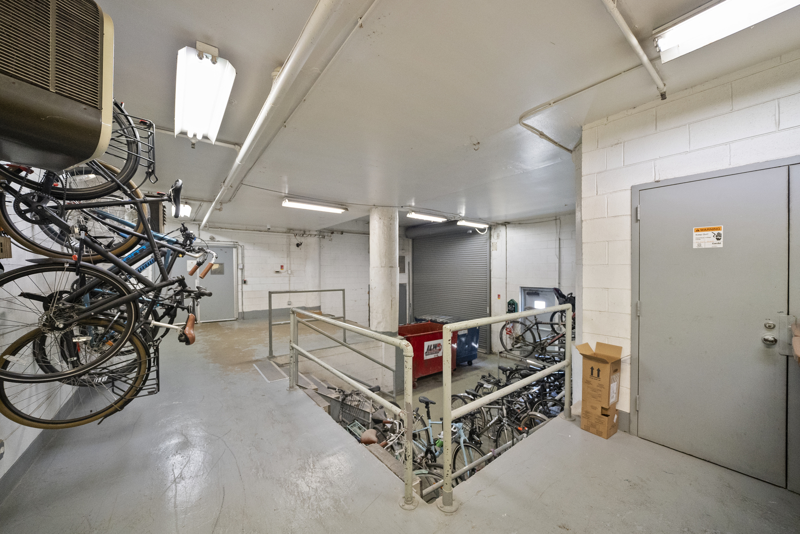 355 N CANAL Street C1