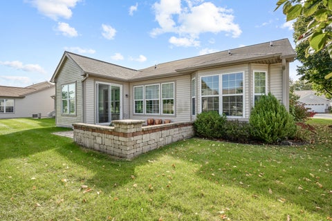Tiny photo for 2836 Cascade Falls Circle, Elgin, IL 60124 (MLS # 12795346)