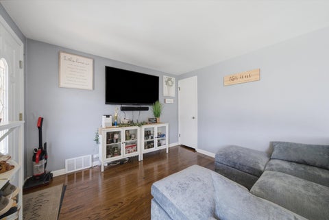 Tiny photo for 5231 S Meade Avenue, Chicago, IL 60638 (MLS # 12742525)