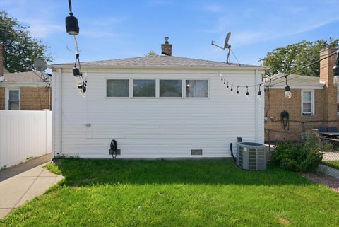 Tiny photo for 5231 S Meade Avenue, Chicago, IL 60638 (MLS # 12742525)
