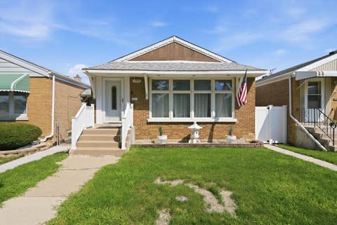 Photo of 5231 S Meade Avenue, Chicago, IL 60638 (MLS # 12742525)