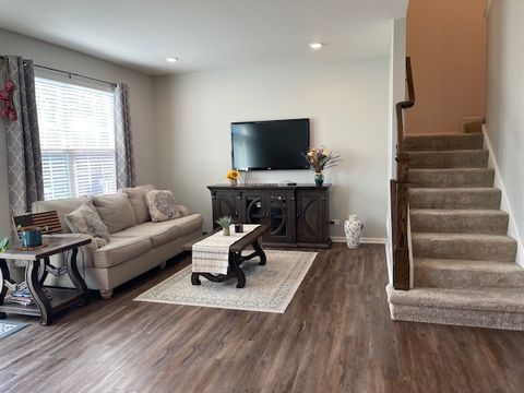 Tiny photo for 546 Cimmaron Circle, Crystal Lake, IL 60012 (MLS # 12468117)