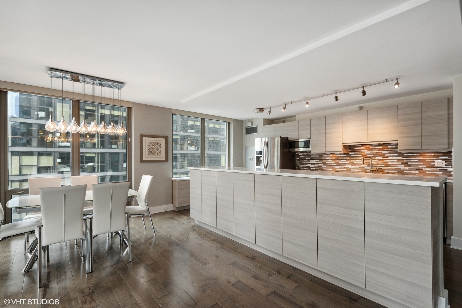 2 E Erie Street 1605