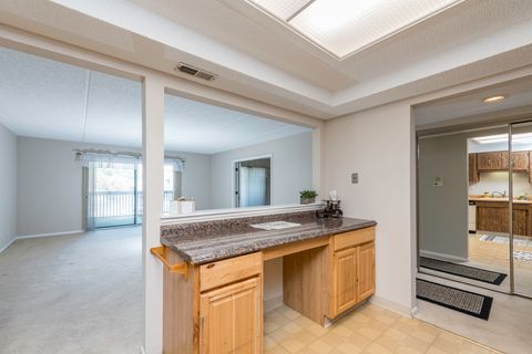 Tiny photo for 650 Whitney Court #203, Gurnee, IL 60031 (MLS # 12480971)