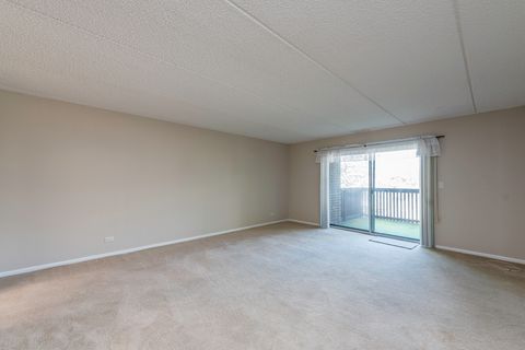 Tiny photo for 650 Whitney Court #203, Gurnee, IL 60031 (MLS # 12480971)