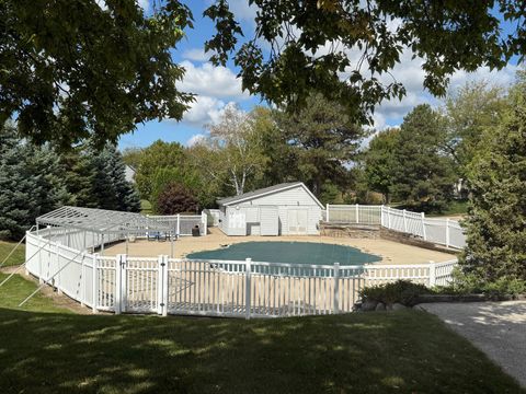 Tiny photo for 650 Whitney Court #203, Gurnee, IL 60031 (MLS # 12480971)
