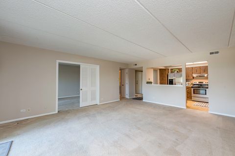 Tiny photo for 650 Whitney Court #203, Gurnee, IL 60031 (MLS # 12480971)