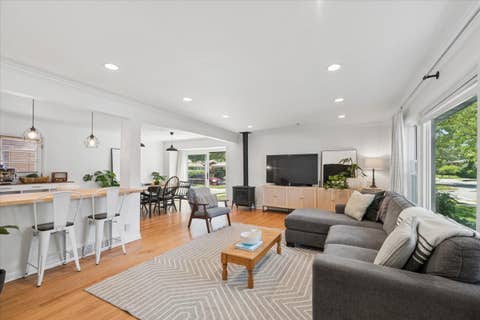 Tiny photo for 701 Laporte Avenue, Wilmette, IL 60091 (MLS # 12661316)