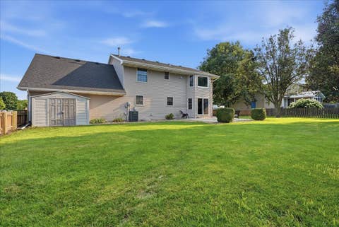 Tiny photo for 506 Havens Drive, Hudson, IL 61748 (MLS # 12706910)