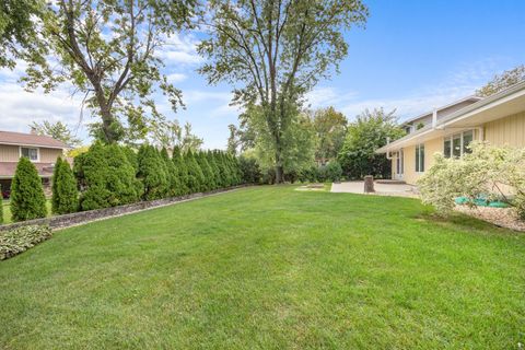 Tiny photo for 1505 Chartwell Road, Schaumburg, IL 60195 (MLS # 12449842)