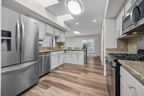 Tiny photo for 1505 Chartwell Road, Schaumburg, IL 60195 (MLS # 12449842)