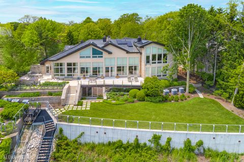 Tiny photo for 55 S Deere Park Drive, Highland Park, IL 60035 (MLS # 12409049)