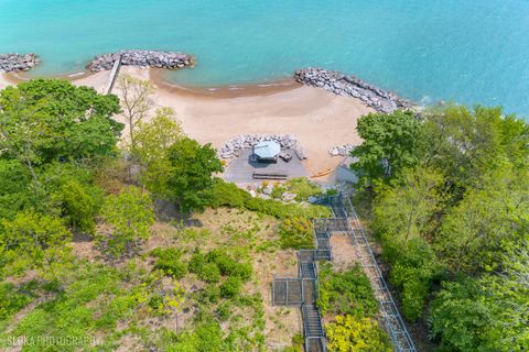 Tiny photo for 55 S Deere Park Drive, Highland Park, IL 60035 (MLS # 12409049)