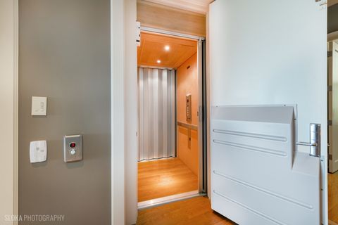 Tiny photo for 55 S Deere Park Drive, Highland Park, IL 60035 (MLS # 12409049)