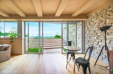 Tiny photo for 55 S Deere Park Drive, Highland Park, IL 60035 (MLS # 12409049)