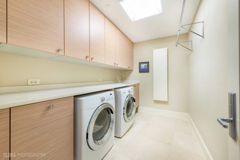 Tiny photo for 55 S Deere Park Drive, Highland Park, IL 60035 (MLS # 12409049)