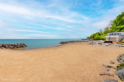 Tiny photo for 55 S Deere Park Drive, Highland Park, IL 60035 (MLS # 12409049)