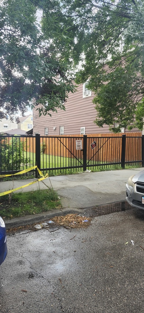 4416 S California Avenue