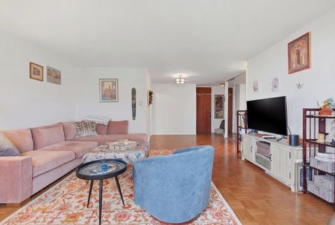 Tiny photo for 1000 N Lake Shore Drive #604, Chicago, IL 60611 (MLS # 12504366)