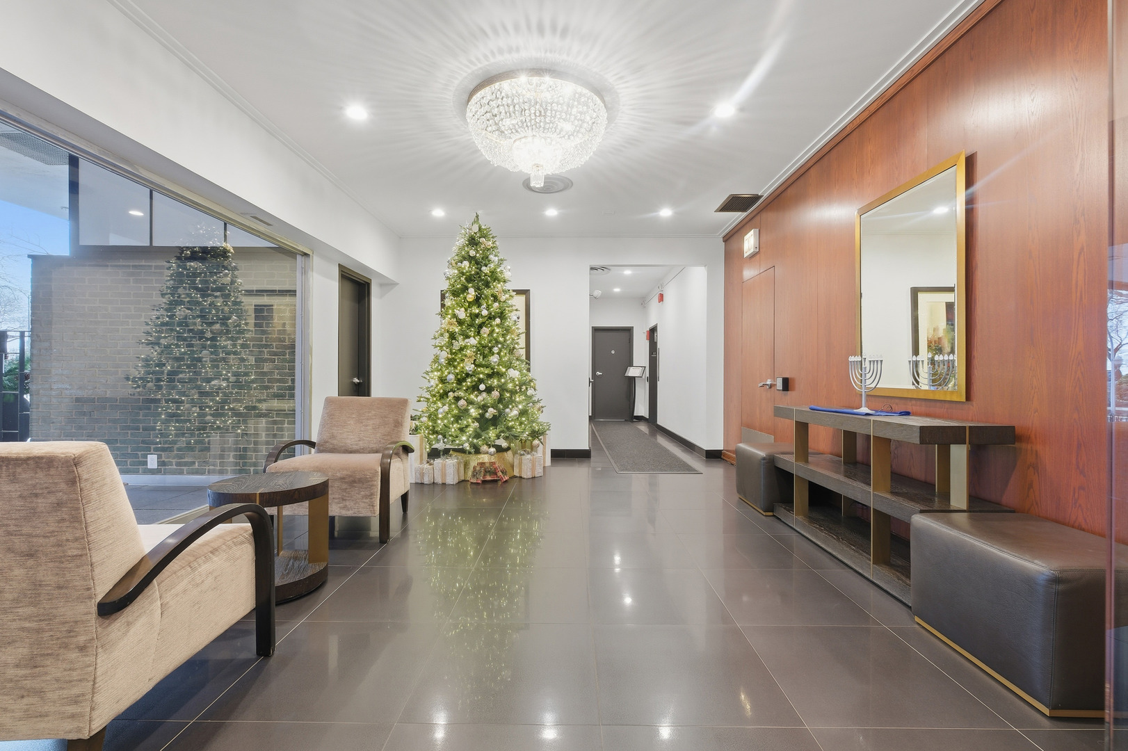 1000 N Lake Shore Drive 604