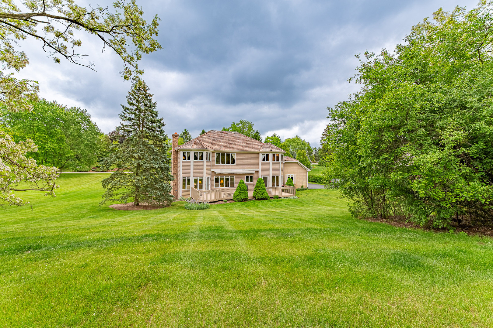 25410 N Cayuga Trail