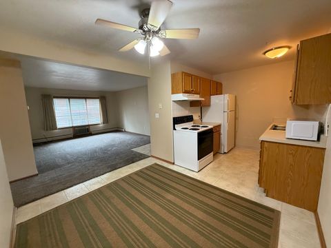 Tiny photo for 124 N Whistler A-7 Avenue #7, Freeport, IL 61032 (MLS # 12401554)