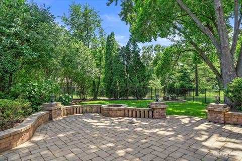 Tiny photo for 2425 Tanglewood Drive, Lisle, IL 60532 (MLS # 12678275)