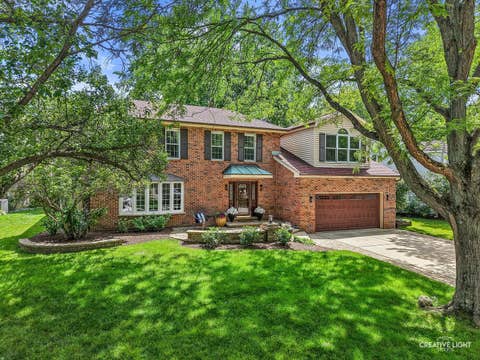 Tiny photo for 2425 Tanglewood Drive, Lisle, IL 60532 (MLS # 12678275)