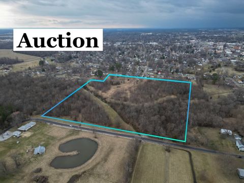 705 E Everett Street Marion IL 62959