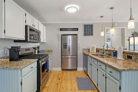 Tiny photo for 3 N Maple Avenue, Fox Lake, IL 60020 (MLS # 12545016)