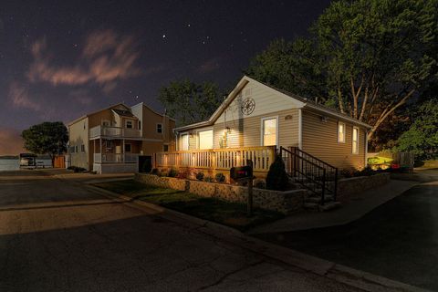 Tiny photo for 3 N Maple Avenue, Fox Lake, IL 60020 (MLS # 12545016)