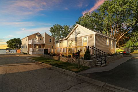 Tiny photo for 3 N Maple Avenue, Fox Lake, IL 60020 (MLS # 12545016)