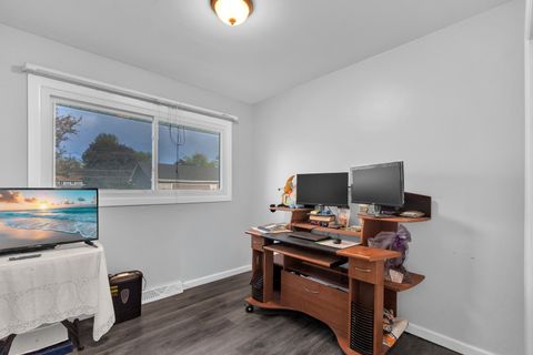 Tiny photo for 1275 Bloomingdale Road, Glendale Heights, IL 60139 (MLS # 12697327)