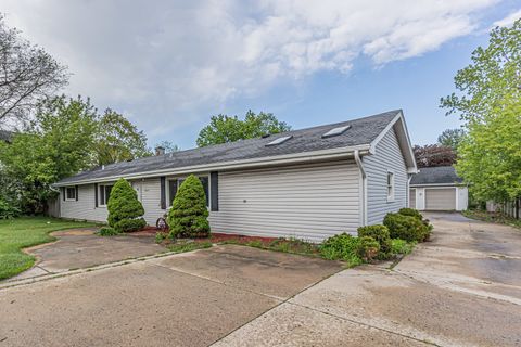 Tiny photo for 1275 Bloomingdale Road, Glendale Heights, IL 60139 (MLS # 12697327)