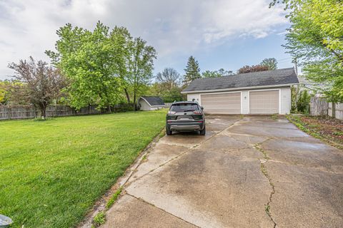 Tiny photo for 1275 Bloomingdale Road, Glendale Heights, IL 60139 (MLS # 12697327)