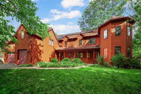 Photo of 1535 N Elm Street, Palatine, IL 60067 (MLS # 12494987)